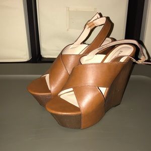 Tan/ brown Wedges